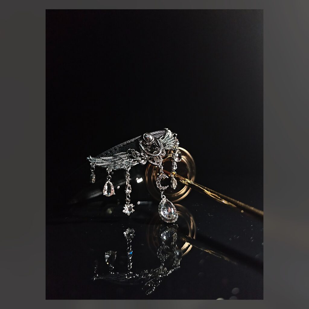 Angel Collar - main product photograph