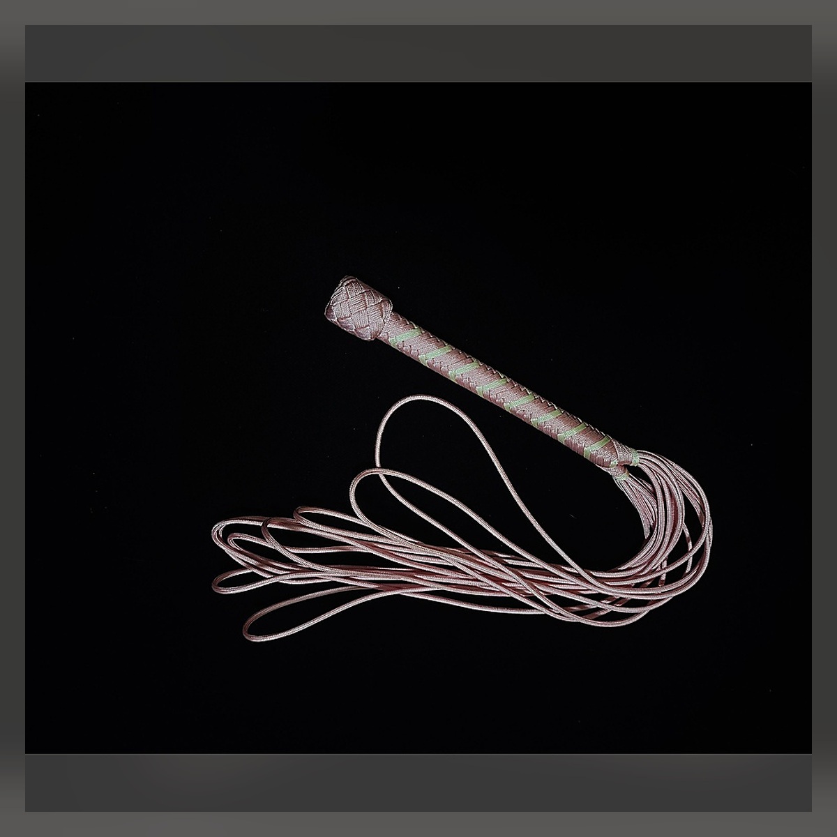 Paracord Flogger - Image 3