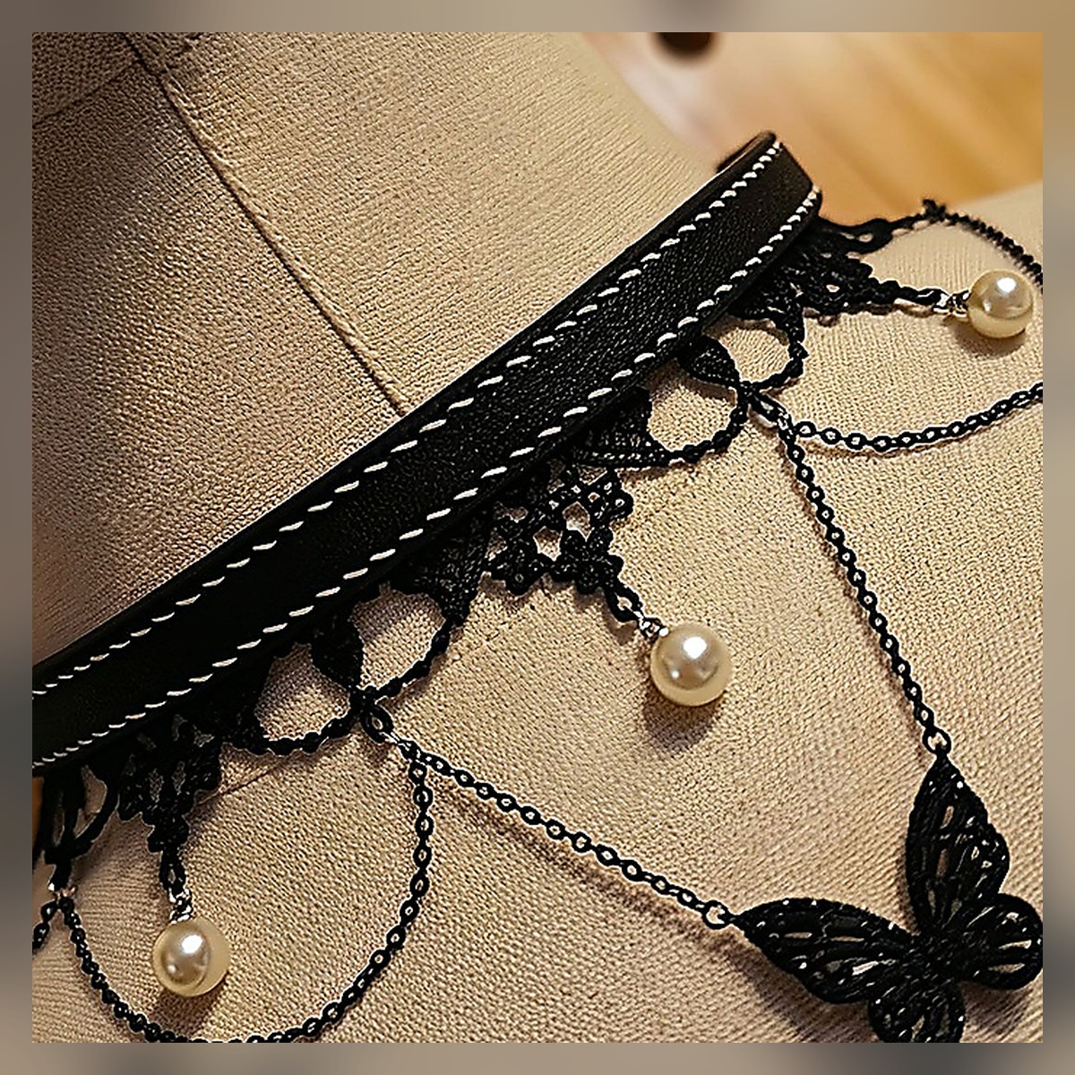 Manor Collar - Image 4