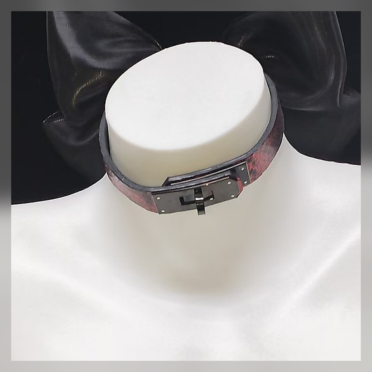 Noir Bow Collar - Image 4