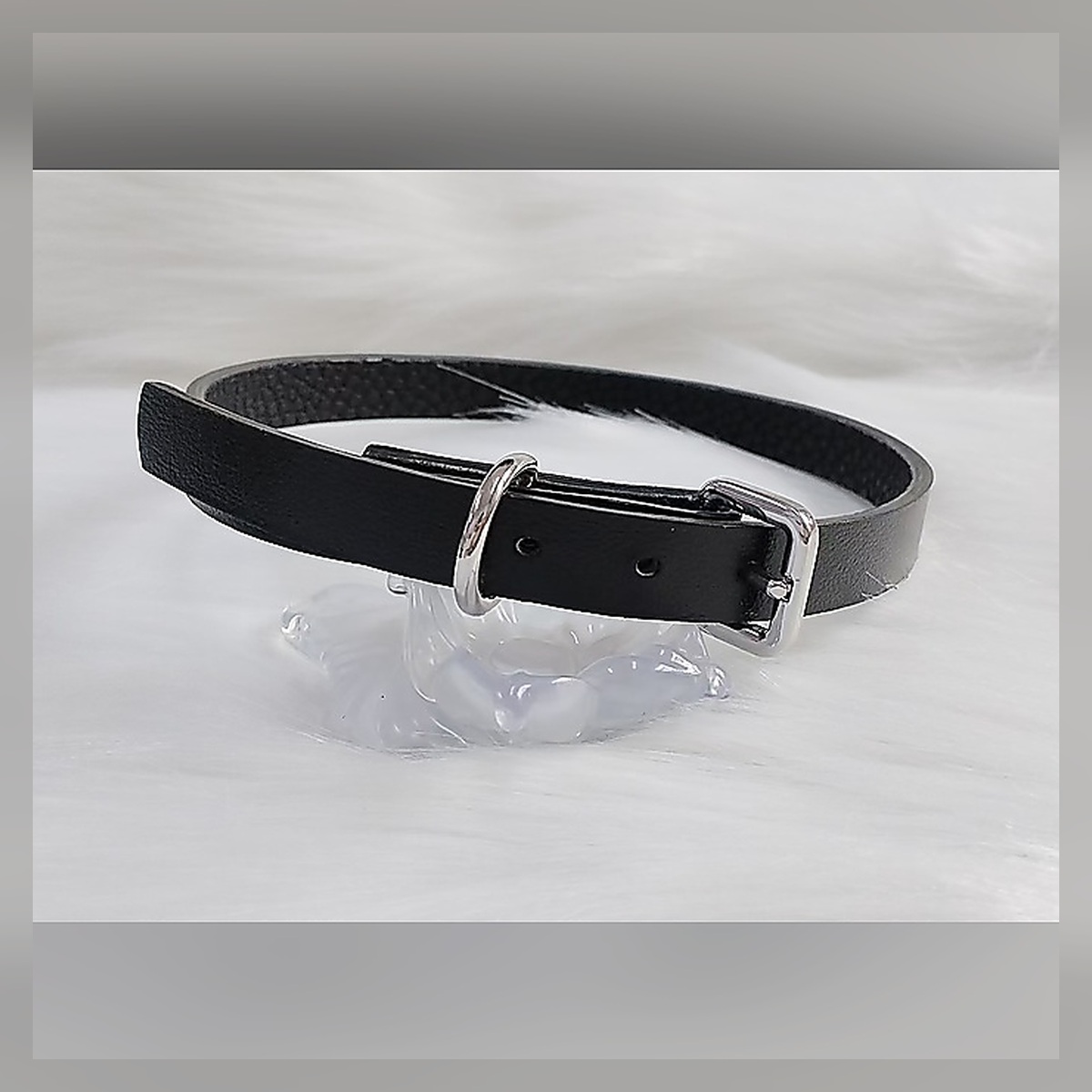Minimal Noir Collar - Image 4