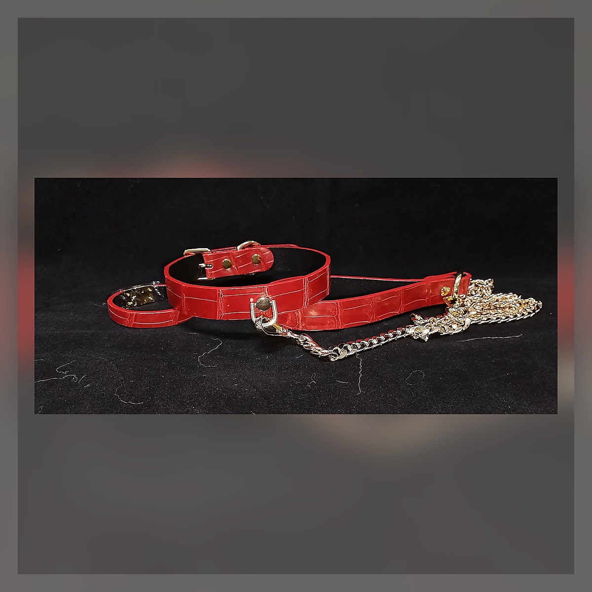 Scarlet Chain Collar - Image 2