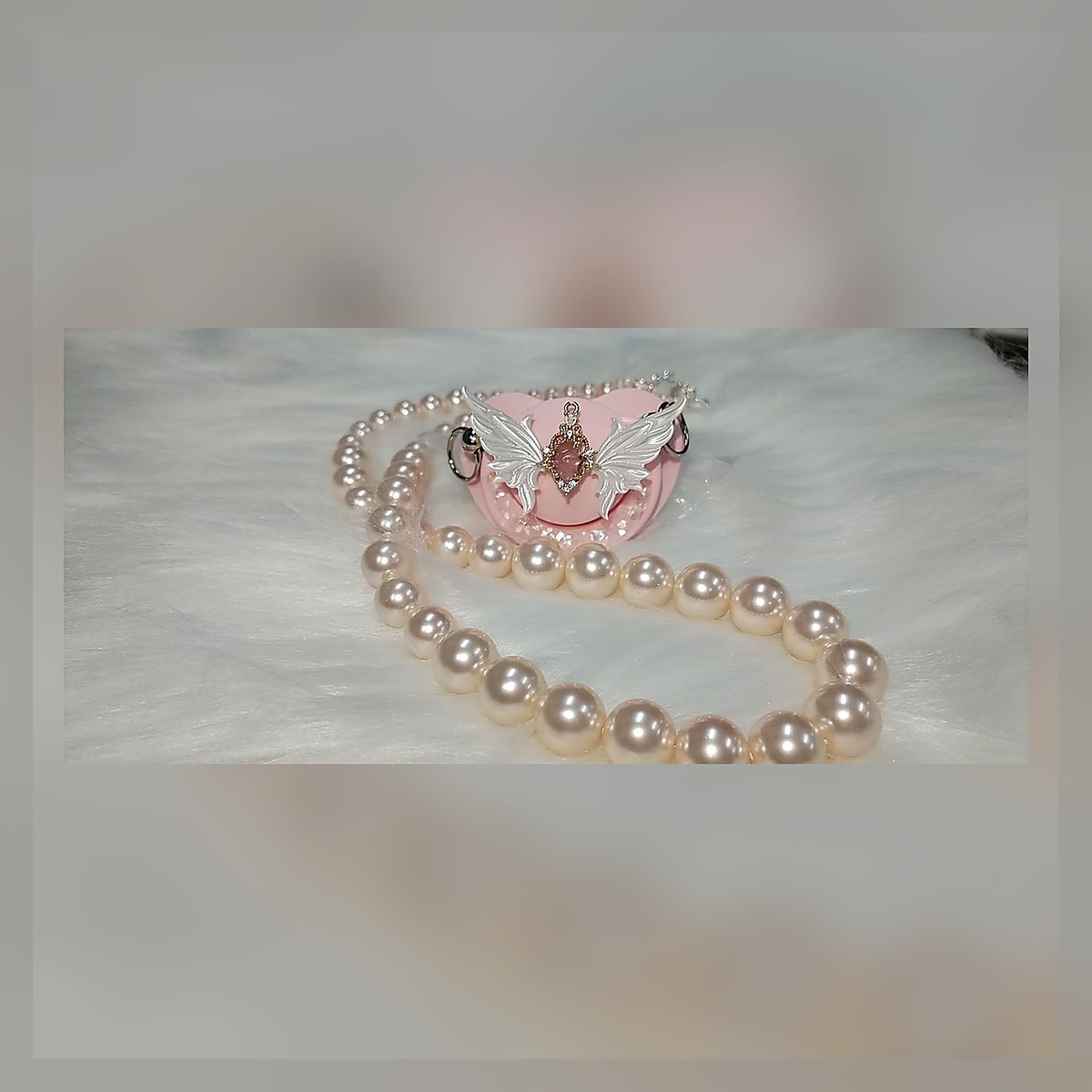 Crown Pearl Chain - Image 2