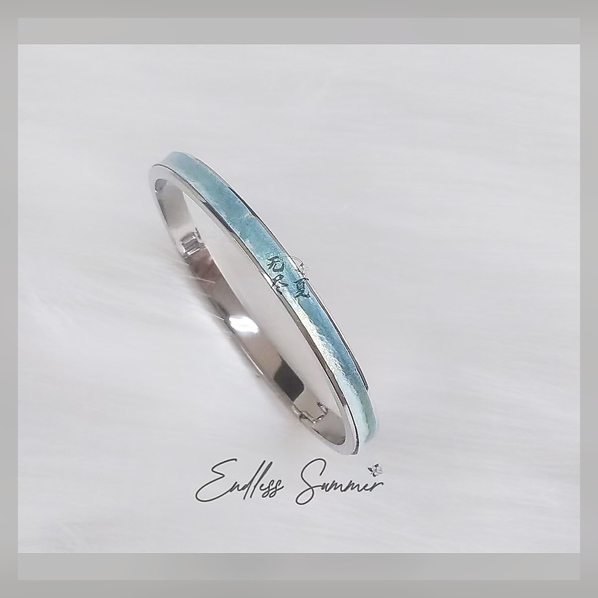 Aqua Resin Bracelet - Image 3