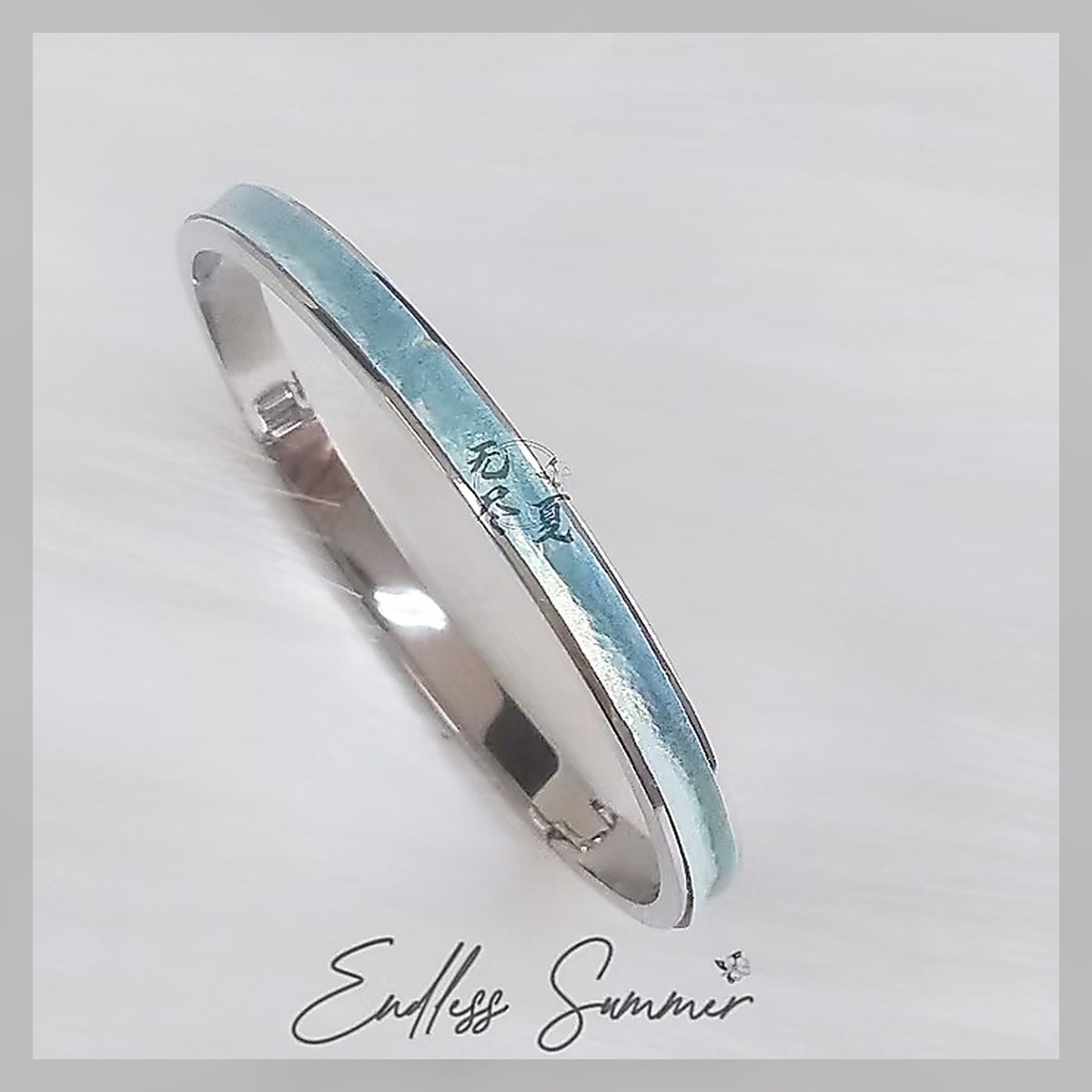 Aqua Resin Bracelet - Image 4